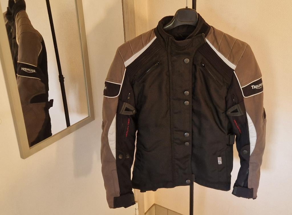 Veste de moto👍"Triumph"👍Exellent état !👍TOP👍t:M👍, Motos, Vêtements | Vêtements de moto, Manteau | tissu, Seconde main, Enlèvement ou Envoi