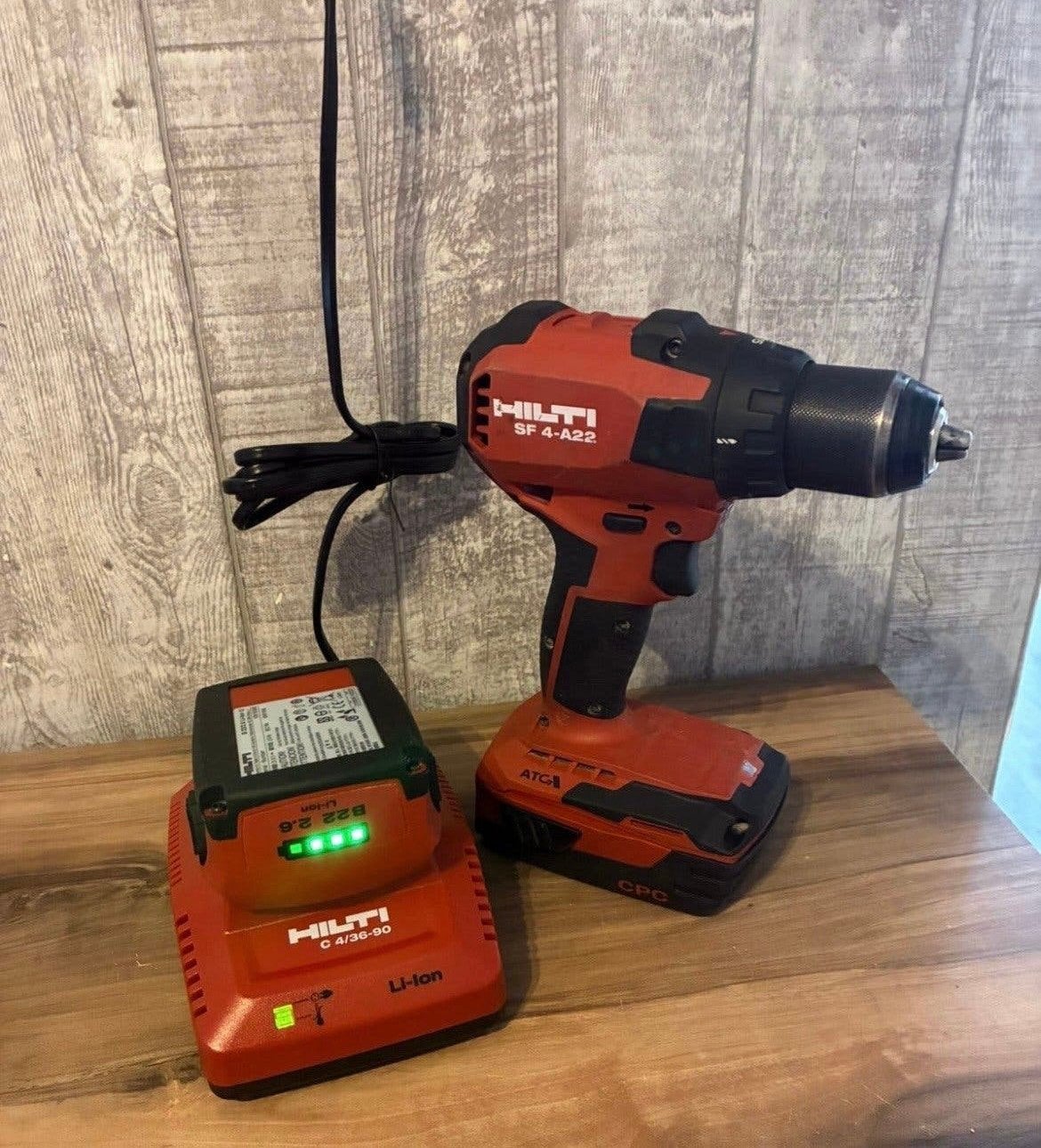 Hilti SF 4-A22 Accuboormachine met lader en 2x accu, Ophalen of Verzenden, Zo goed als nieuw, Boor- en Schroefmachine