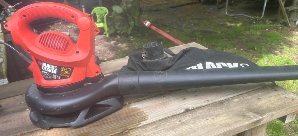 Bladblazer, Ophalen, Gebruikt, Met opvangzak, Black & Decker