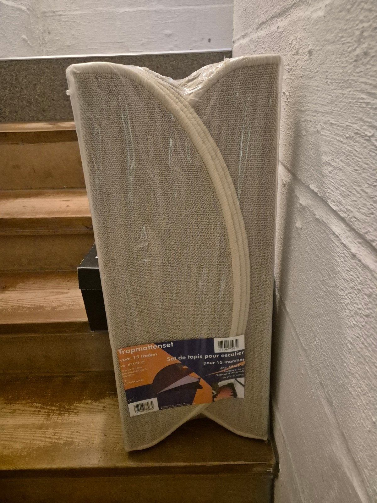 Traptreden bescherming, Ophalen