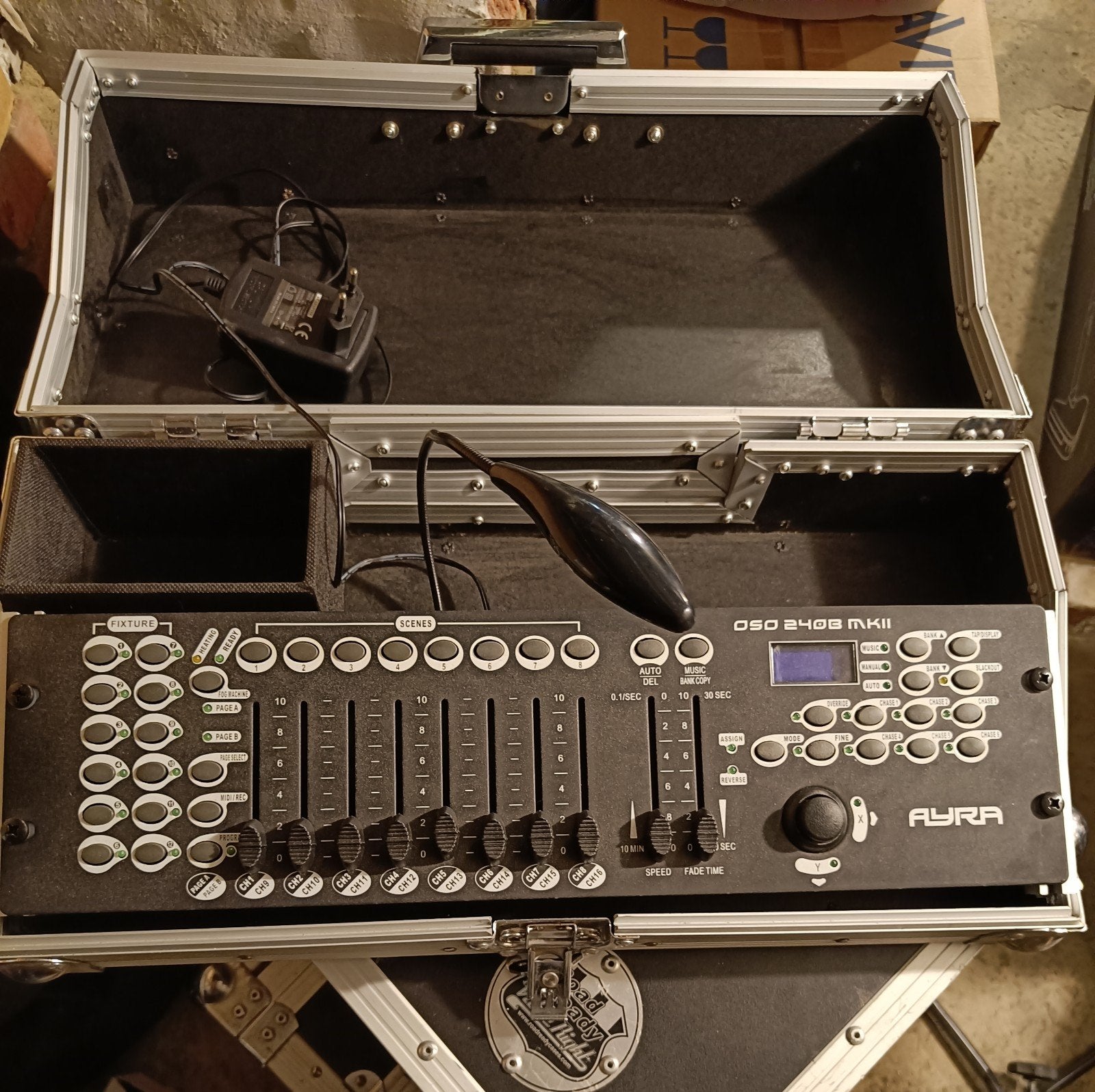 Led controller in Flightcase, Muziek en Instrumenten, Ophalen