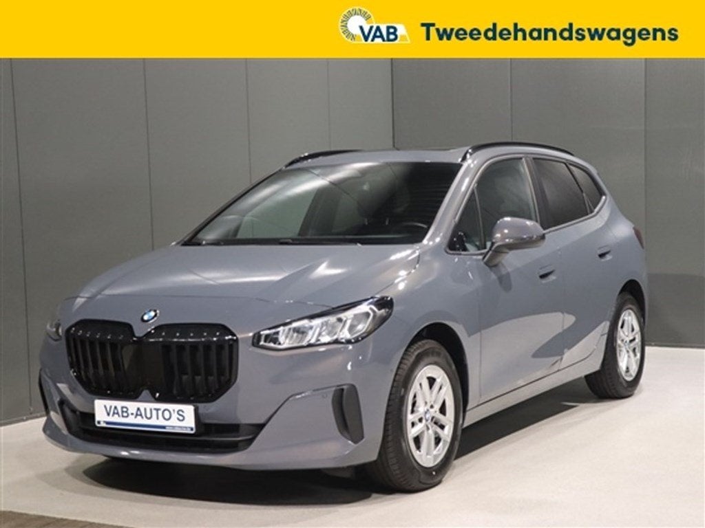 BMW 216   I ACTIVE TOURER, Autos, Argent ou Gris, Entreprise, https://public.car-pass.be/vhr/9597453d-9128-4710-ab7a-18f717fb7c43