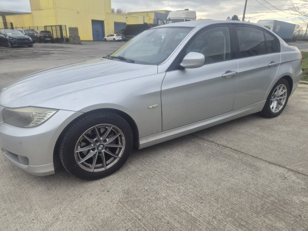 Boîte Automatique 2.0 Essence BMW 318i, Achat, 4 portes, Entreprise, Berline