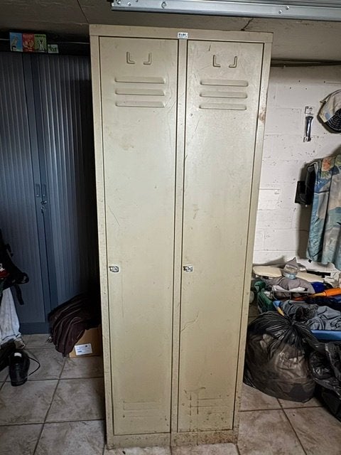 armoire vestiaire., Ophalen, Gebruikt, Metaal, Met deur(en)