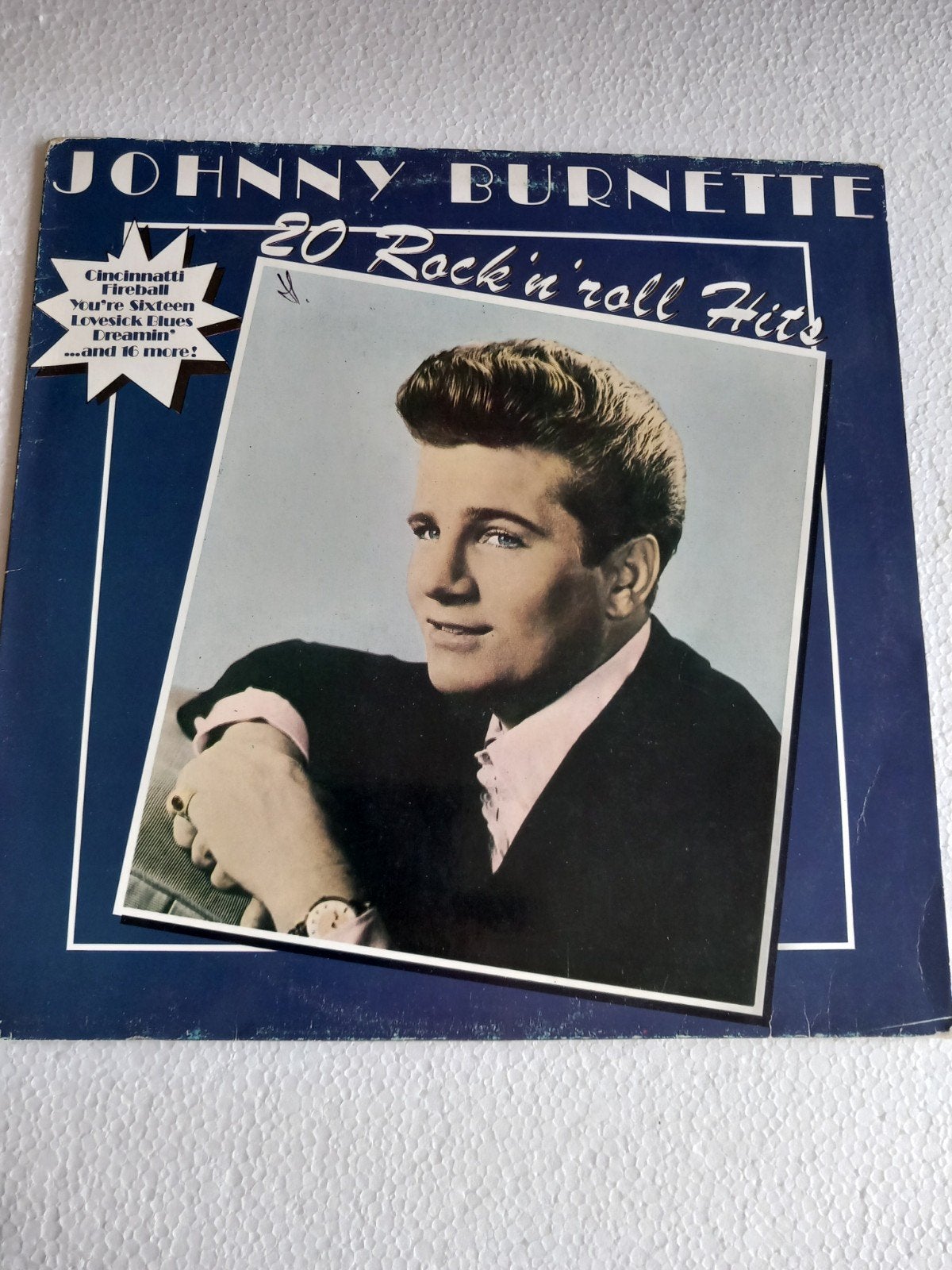 JOHNNY BURNETTE. DREAMIN  . 1979 LP, Enlèvement ou Envoi, LP