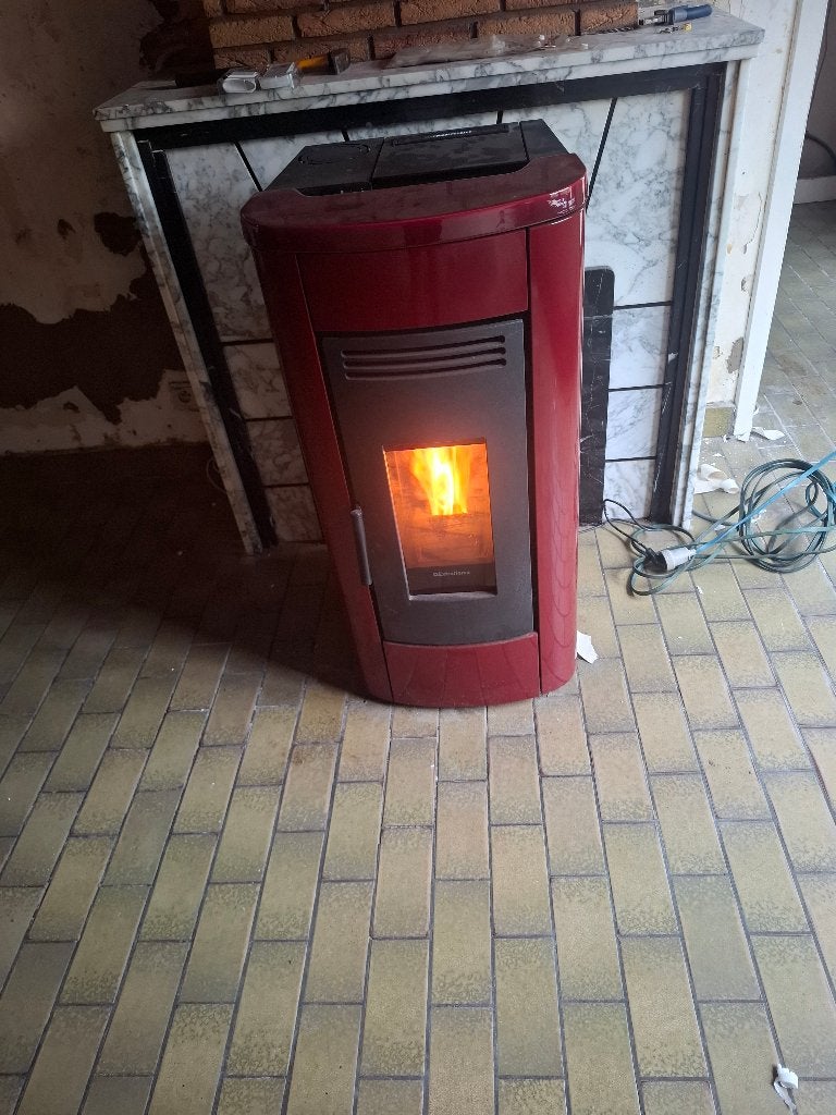 Extraflame Pelletkachel Klaudia 5.0 - 8kW, Huis en Inrichting, Kachels, Ophalen, Overige brandstoffen, Zo goed als nieuw, Pelletkachel