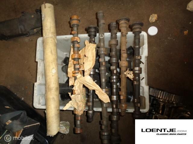 nokkenas m10 m30 bmw 02 e28 e12 e24 e30 e23 etc, Auto-onderdelen, Motor en Toebehoren, BMW, Gebruikt, Ophalen of Verzenden
