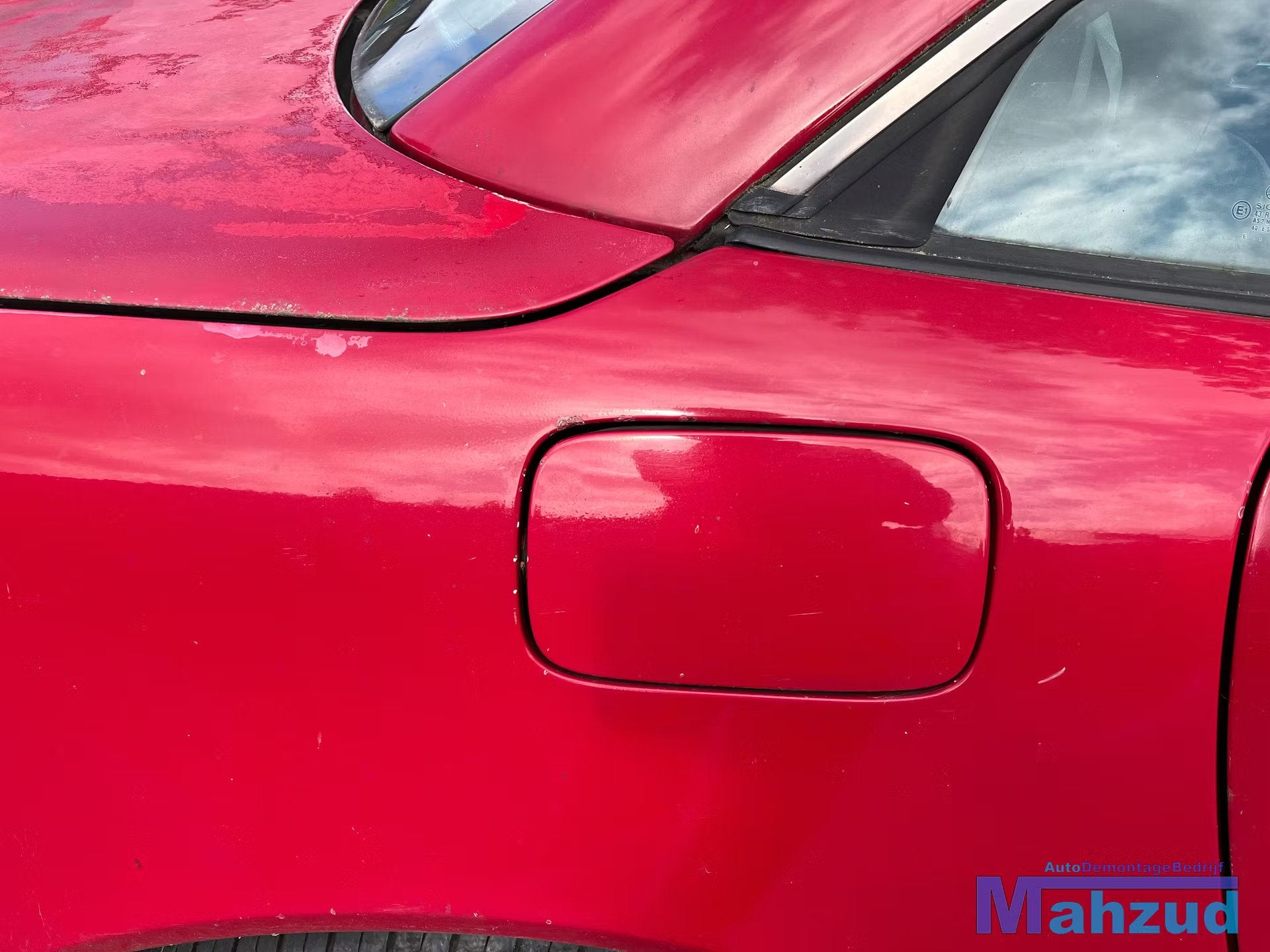 MERCEDES SLK R170 ROOD H582 tankklep 1996-2004, Mercedes-Benz AG, Mercedes-Benz, Utilisé, Mercedesstrasse 120
70372  Stuttgart, DE