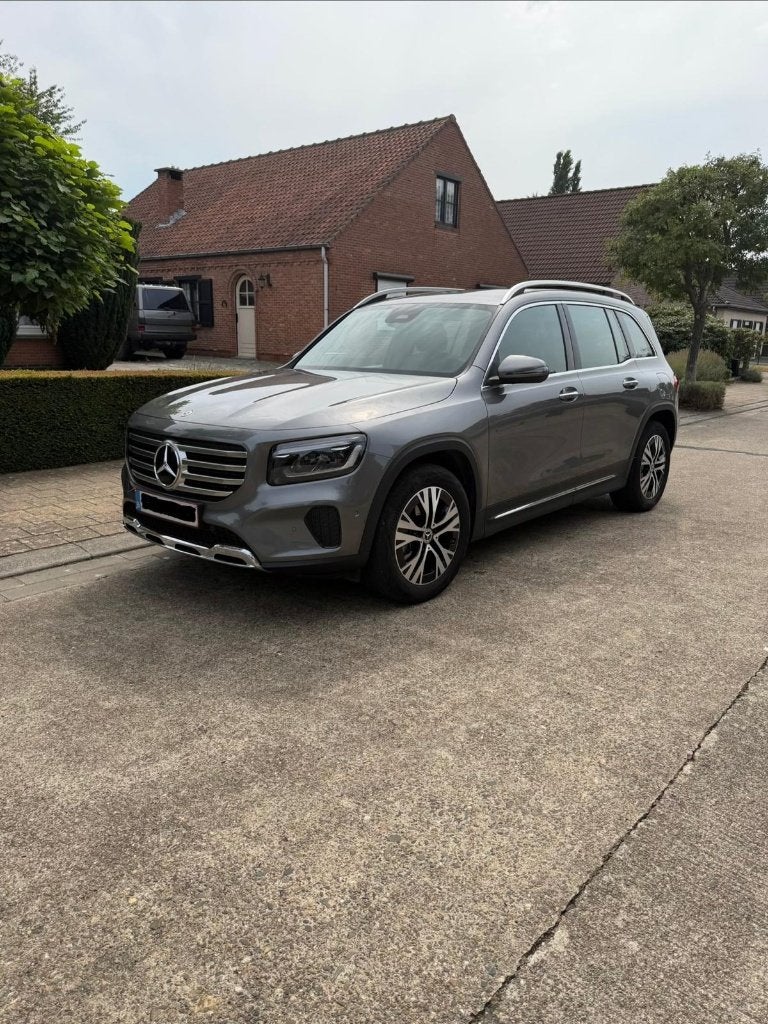 Mercedes-Benz GLB 180 SUV/4x4 Luxury line met trekhaak, Auto's, Mercedes-Benz, Dealer onderhouden, Alcantara, 5 zetels, 5 deurs