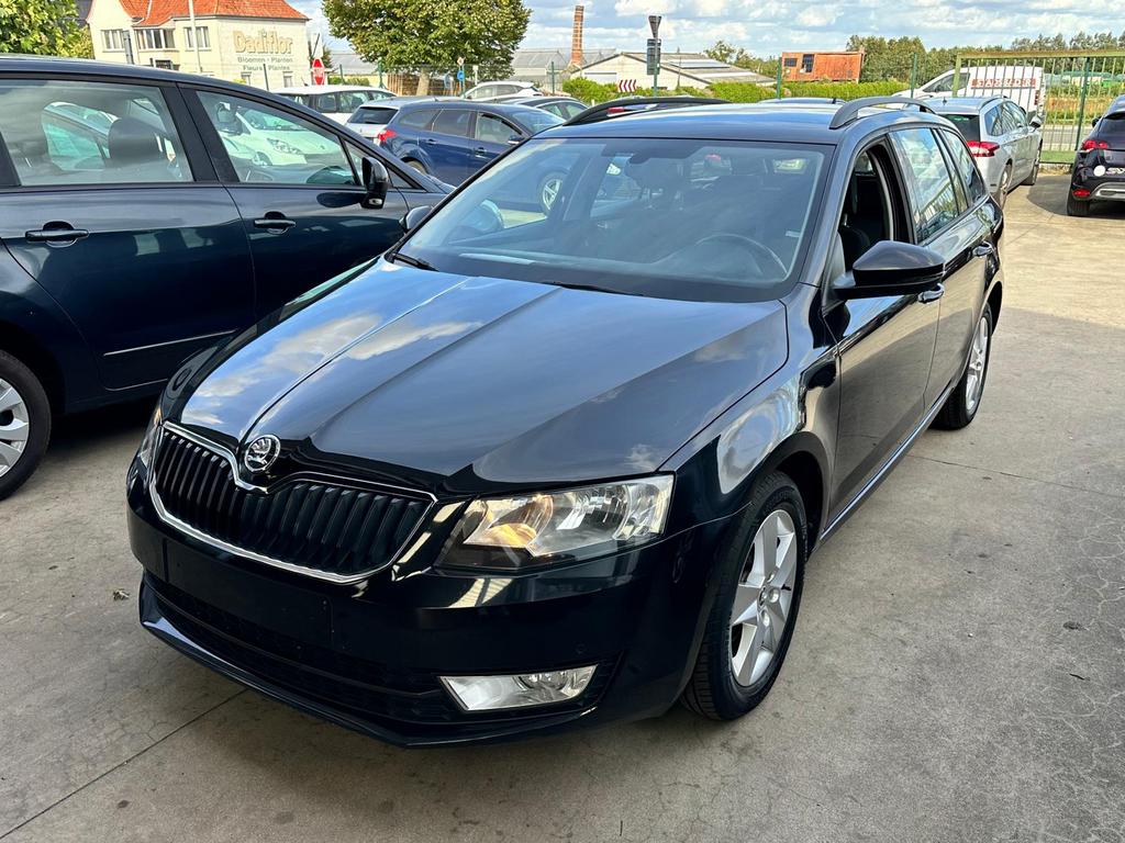 Skoda Octavia 1.6L Diesel 2015 Euro 6b, Stof, Euro 6, Zwart, Bedrijf