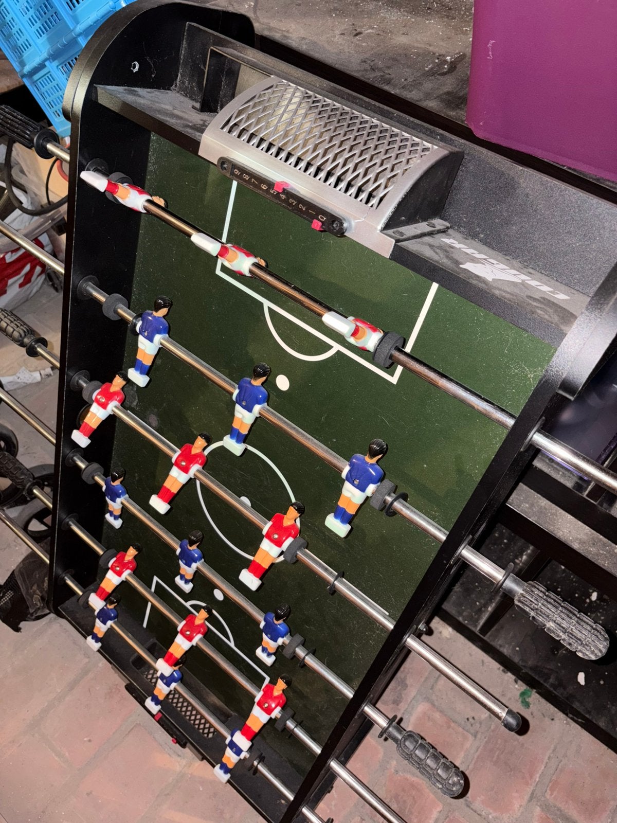 Voetbaltafel, Ophalen, Zo goed als nieuw