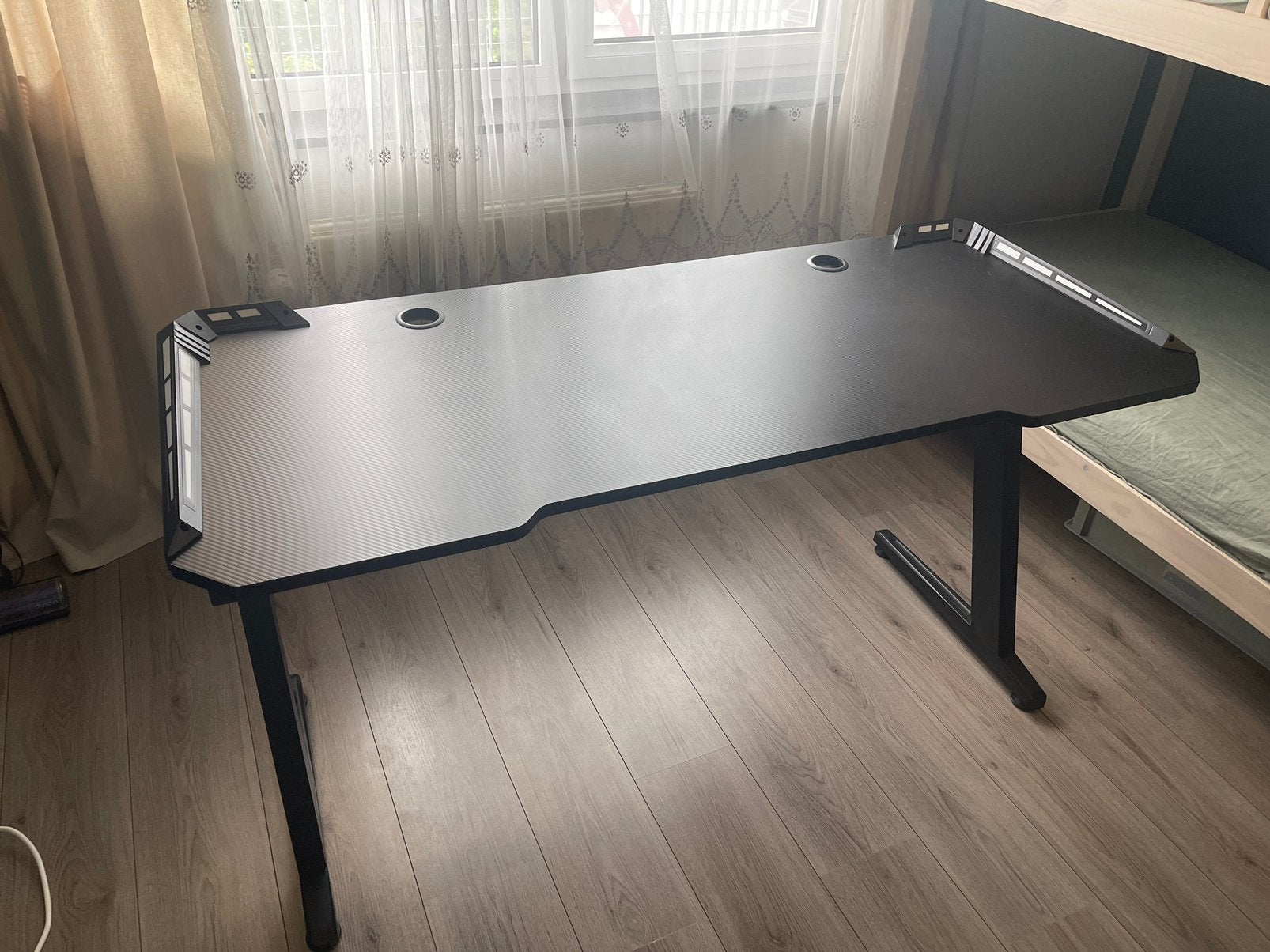 Table/bureau de jeu, Bureau d'ordinateur, 74 cm, Électrique, Comme neuf