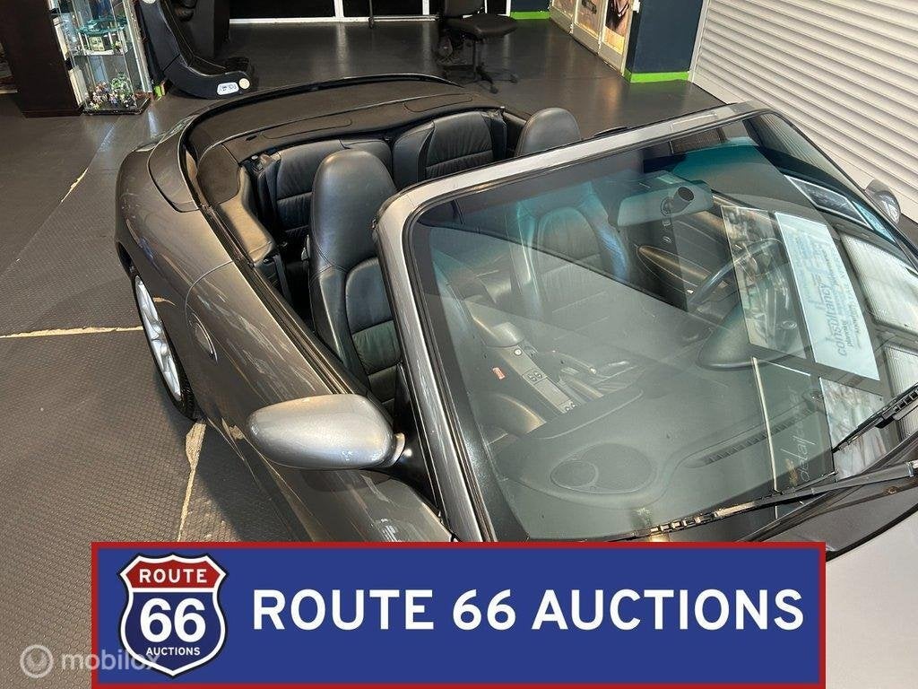 Porsche 911 Carrera 4 Cabriolet | Route 66 Auctions, Achat, Entreprise, Boîte manuelle, Autre carrosserie