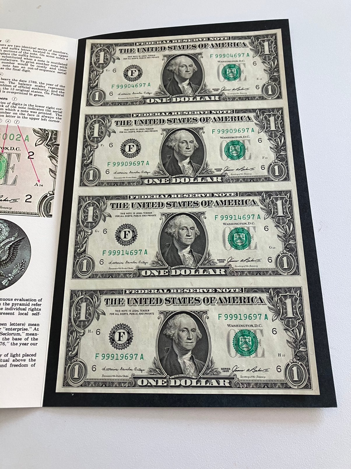Objet unique : 4 billets d'un dollar non découpés, Enlèvement ou Envoi
