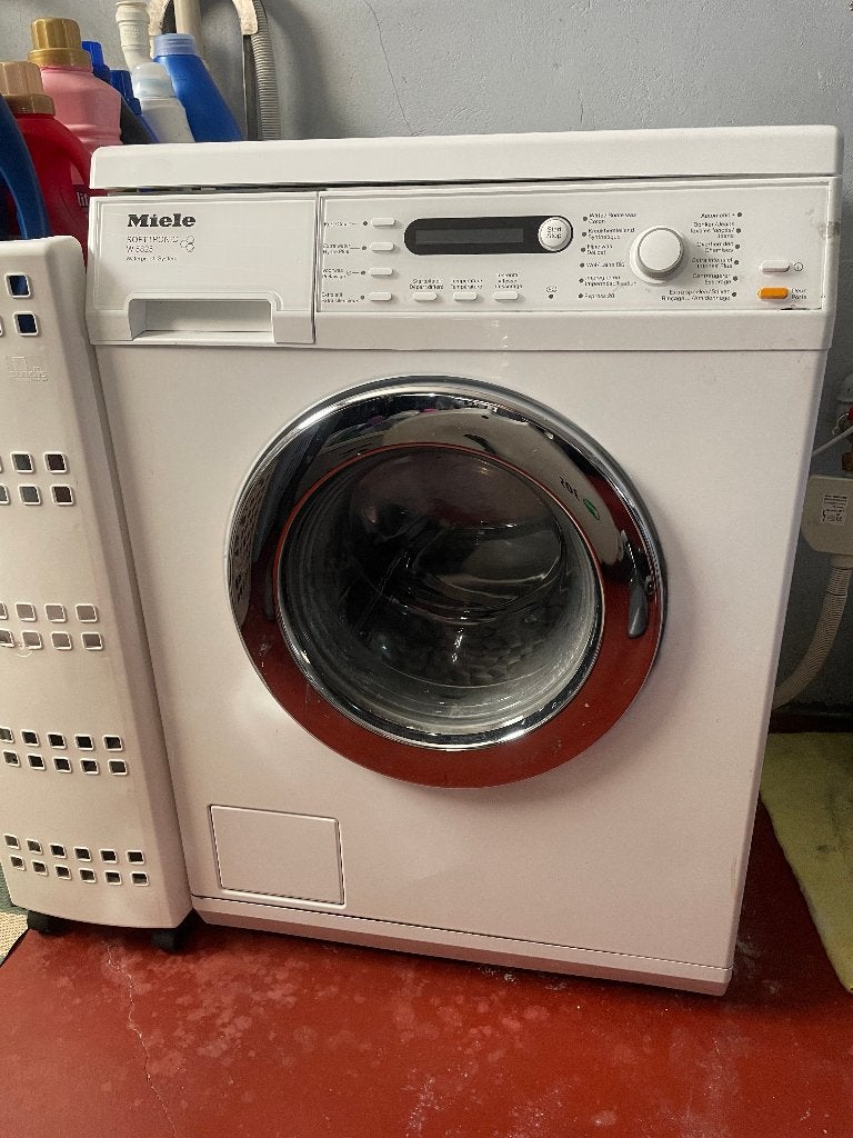 Miele W 5825 wpc wasmachine 1600 toeren, Elektronische apparatuur, Ophalen