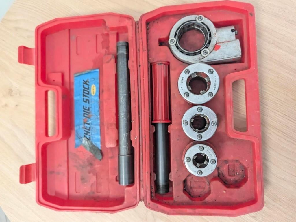 Coffret porte-filière à cliquet/Ratel snijplaathouder, Ophalen of Verzenden, Gebruikt