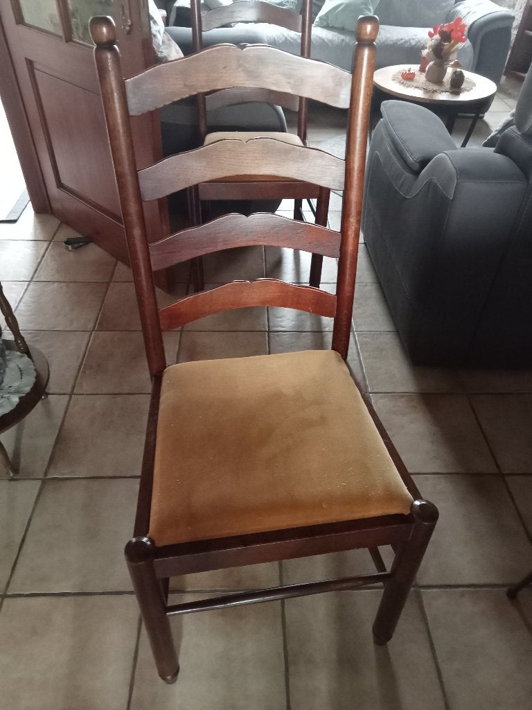 stoelen, Enlèvement, Utilisé