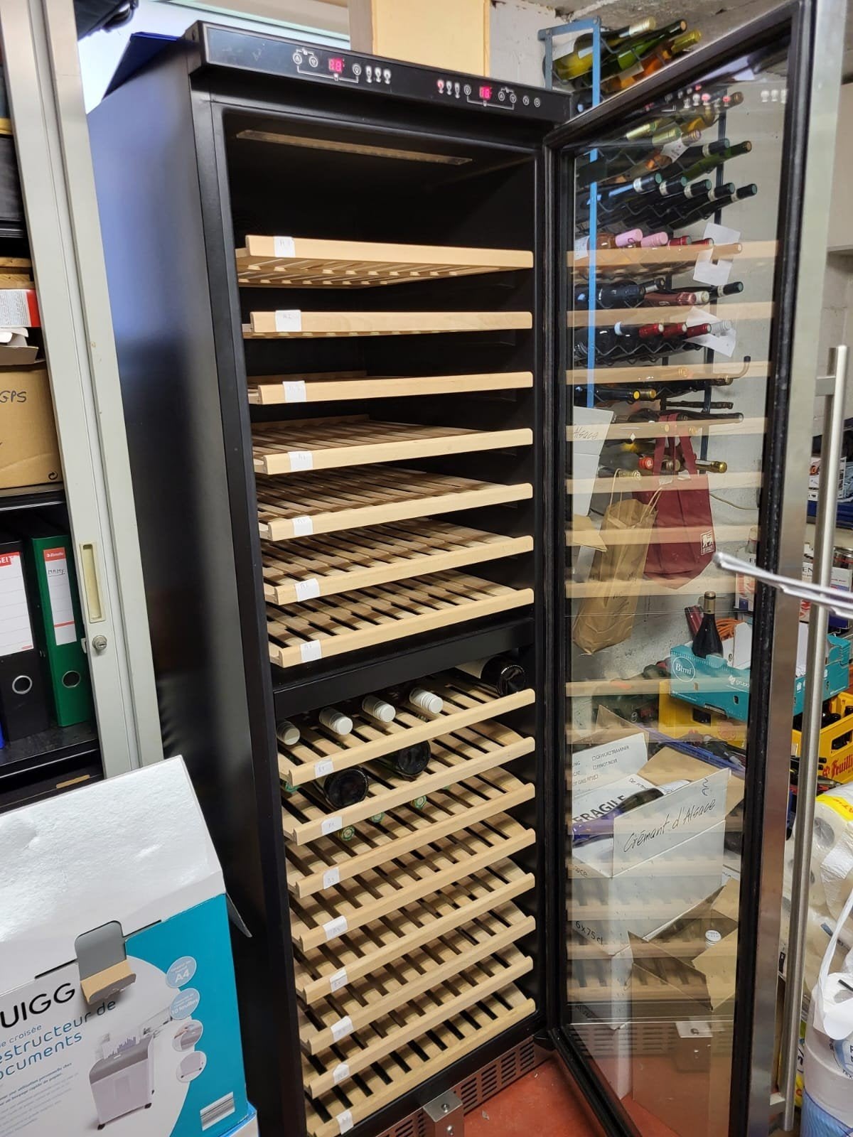 Cave à vin POLAR CE217, Elektronische apparatuur, Koelkasten en IJskasten