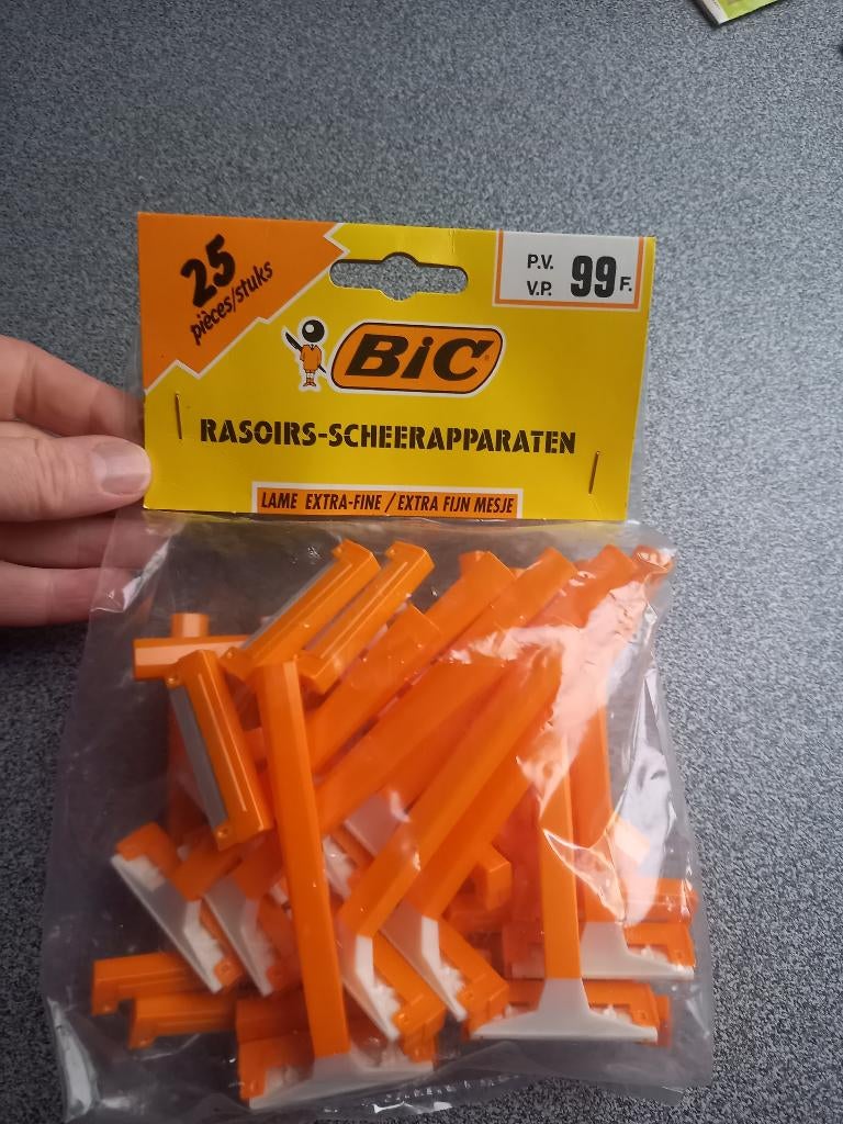 wegwerp scheermesjes BIC, Ophalen of Verzenden, Nieuw, Overige typen