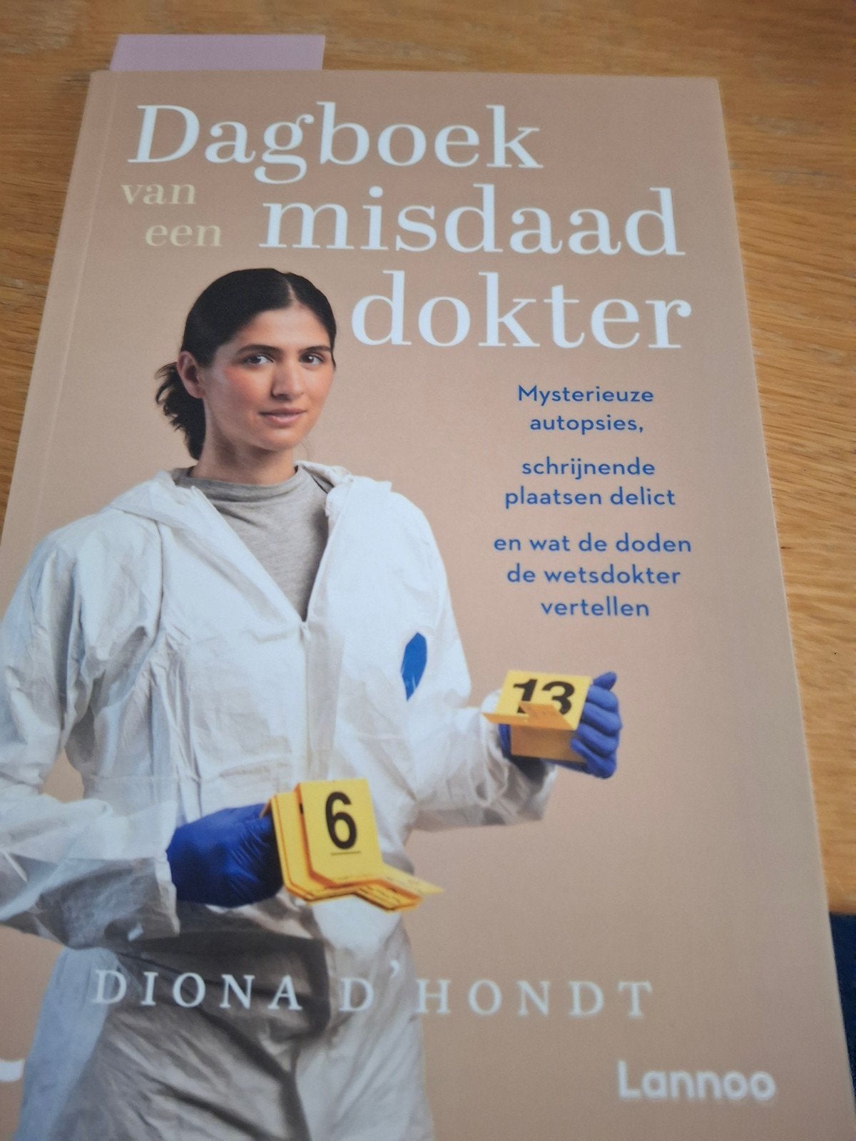 Diona D'Hondt - Dagboek van een misdaaddokter, Boeken, Verzenden, Diona D'Hondt