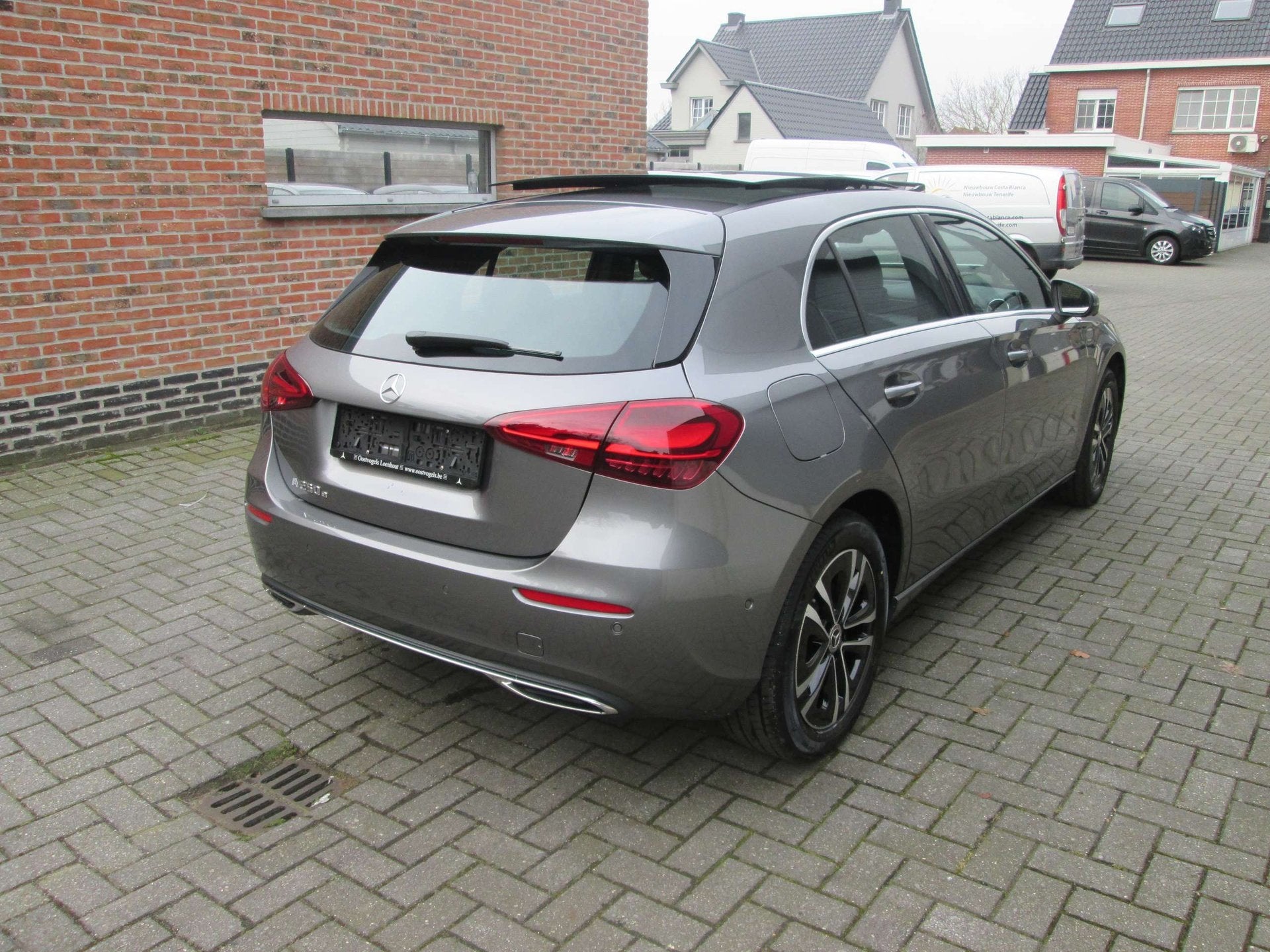 Mercedes-Benz A 250 E HYBRIDE PANO DISTRONIC 360° CAMERA, Auto's, Mercedes-Benz, Automaat, Gebruikt, 4 cilinders, Plug-in hybride
