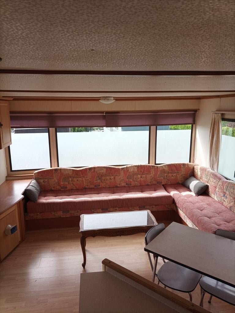 4 meter breed,11 meter lang mooi gelegen.0479761619,gino, Caravans en Kamperen, Particulier, Airco