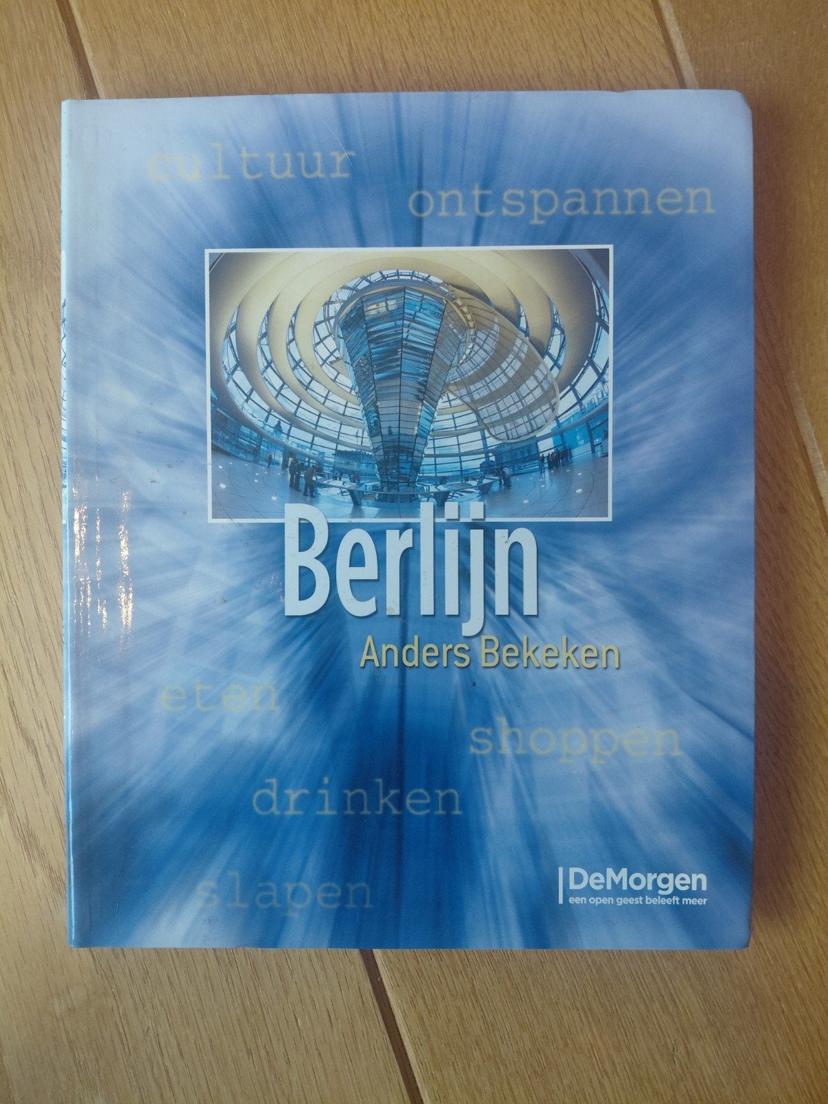 Berlijn anders bekeken, Boeken, Gelezen, Europa, Ophalen of Verzenden, Reisgids of -boek