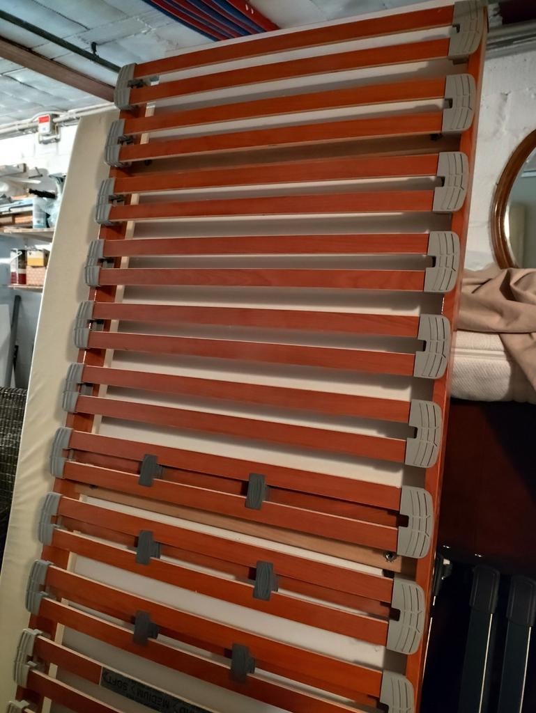 Sommier à latte: 80 cm sur 200 cm, comme neuf, Comme neuf, Sommier, 200 cm, Enlèvement