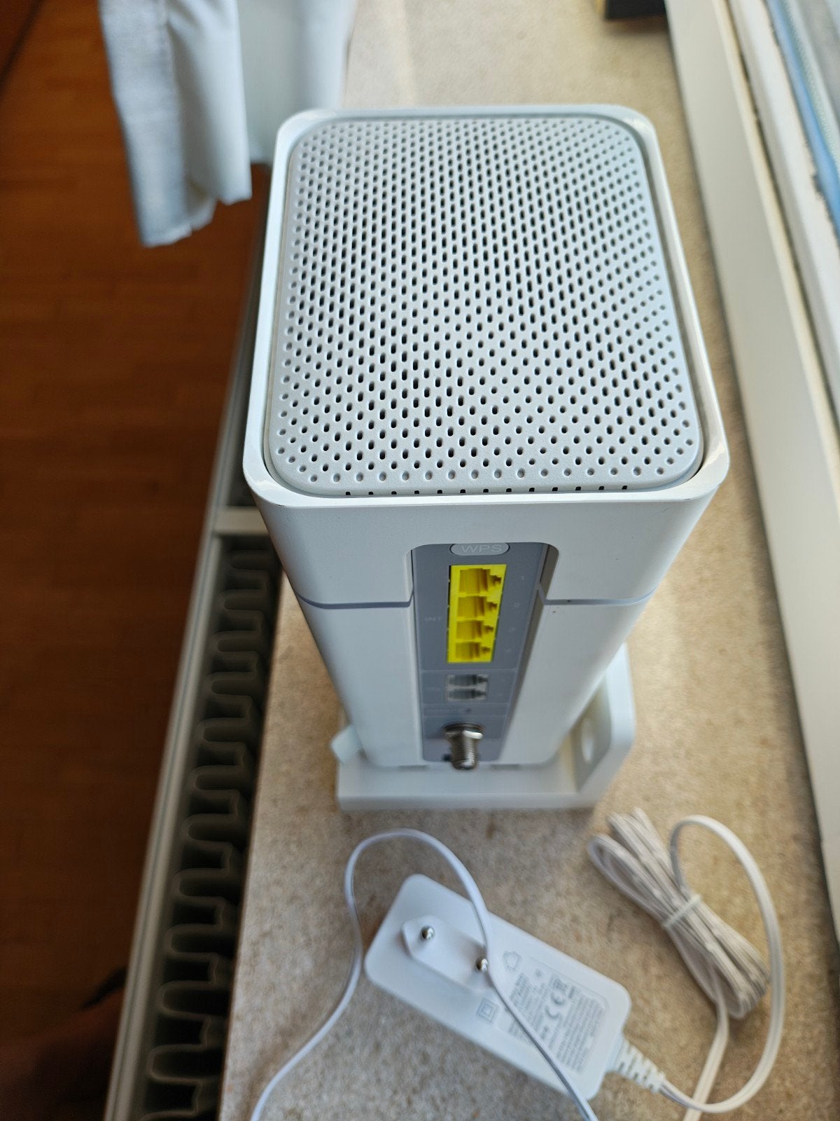 Compal CH8568LG modem/router, als nieuw, Ophalen of Verzenden, Zo goed als nieuw, Arris