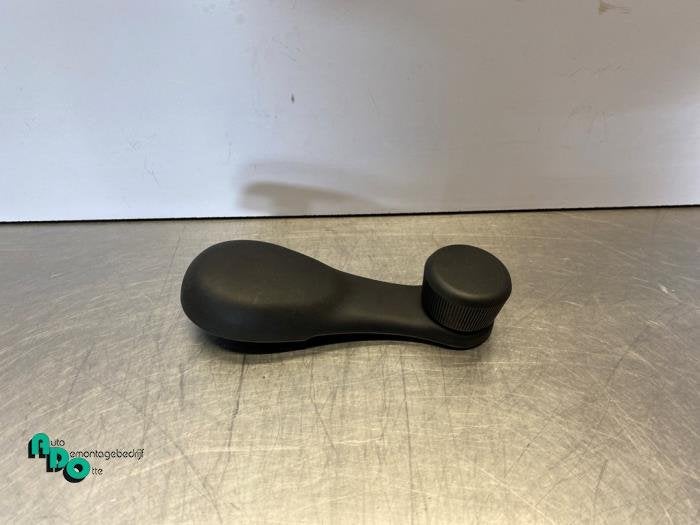 Manivelle de vitre d'un Opel Karl (Karl 15-), Autos : Pièces & Accessoires, -, Opel, 3 mois de garantie, Utilisé