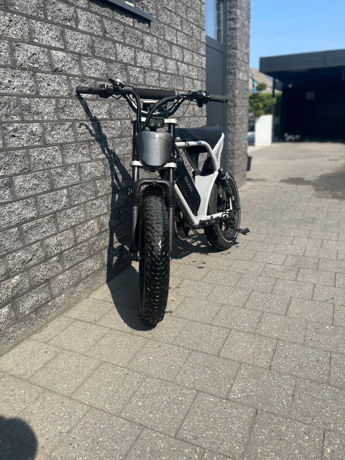 Ouxi v8 ultra custom- teruil tegen (custom )gt2000, Autres marques, 7 vitesses, 0 cm³, Comme neuf