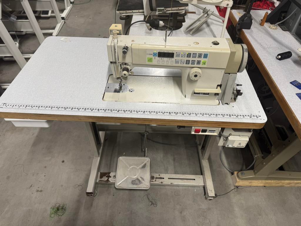 Industriele naaimachine brother automaat rechtstik 220v, Enlèvement ou Envoi, Machine à coudre, Industrie, Utilisé