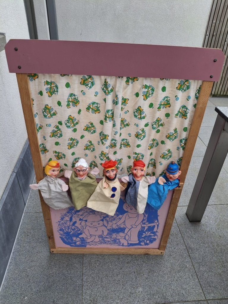 Poppenkast., Ophalen, Zo goed als nieuw