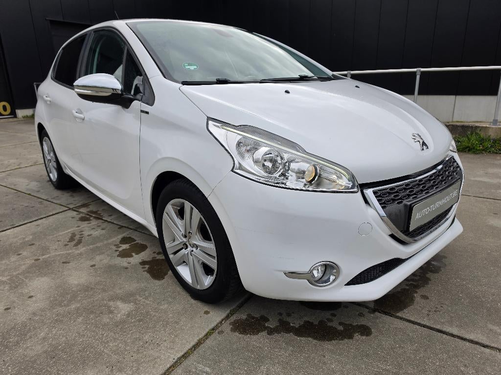 Peugeot 208 1.2 Pure Tech Signature Airco Navi + Garantie, Auto's, 1199 cc, Wit, Bedrijf, 5 deurs