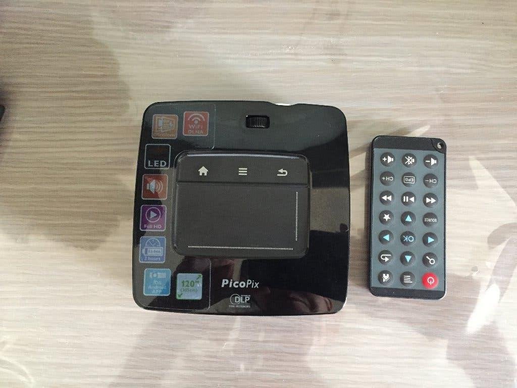 Videoprojector/Beamer Phillips PicoPix PPX3614, WIFFI, Audio, Tv en Foto, Beamers, Ophalen, Zo goed als nieuw, LED, Phillips