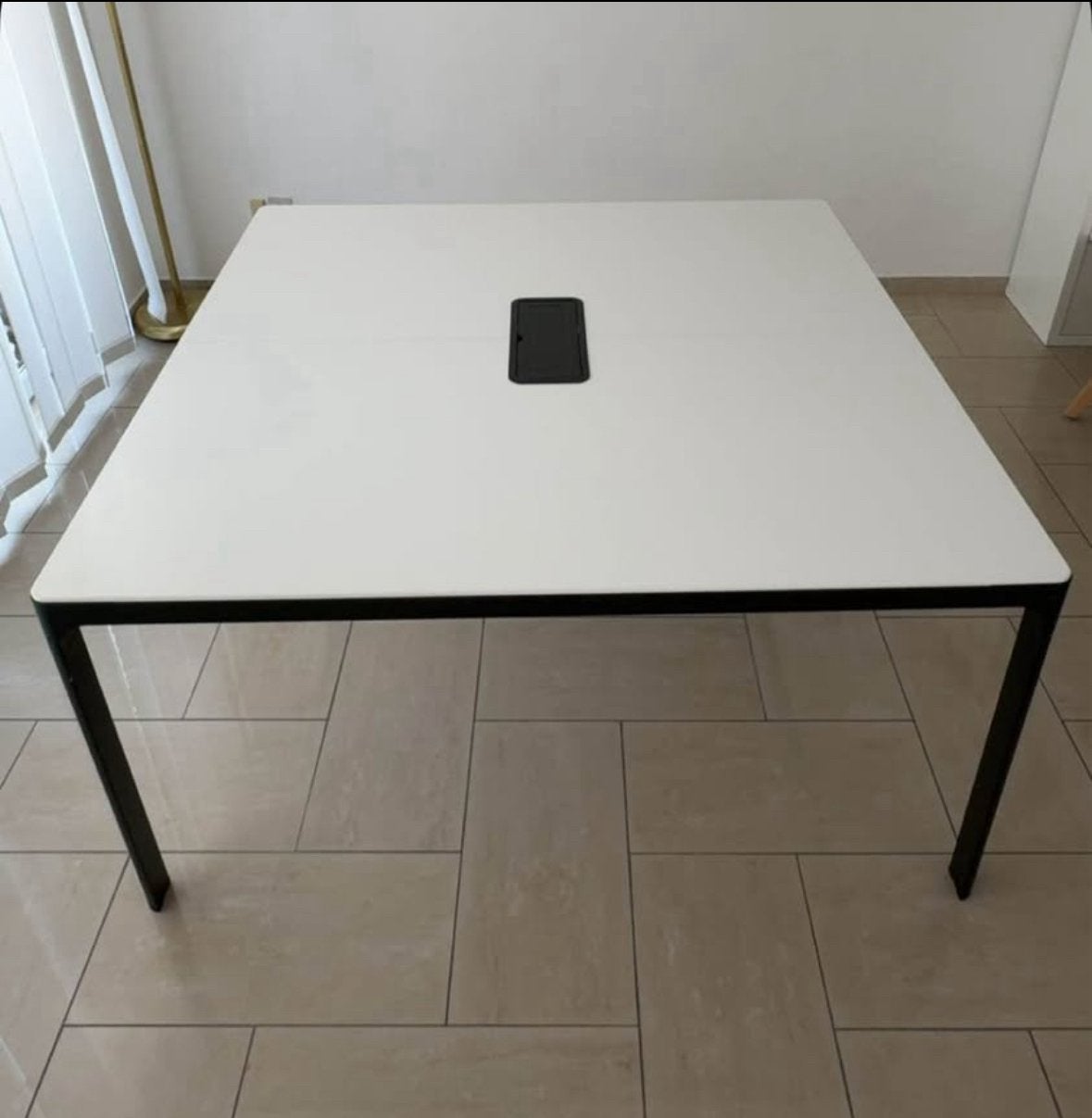 À vendre – Table de cuisine carrée blanche, Autres types, Comme neuf, Enlèvement, IKEA