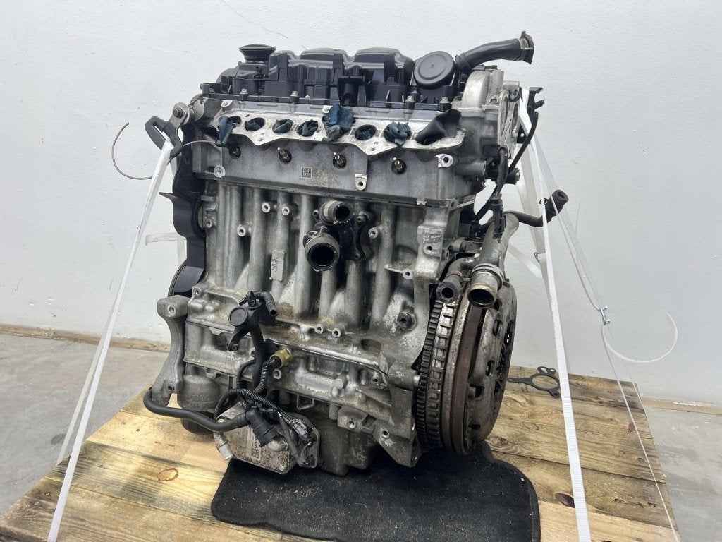 Moteur D4204T5 Nu VOLVO V70 XC70 S60 V60 S80 XC60, Autos : Pièces & Accessoires, Envoi, Utilisé, Daihatsu