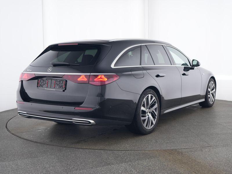 Mercedes-Benz E-klasse 300 DE Break Luxury Line | Distronic, Automaat, 197 pk, Gebruikt, Zwart