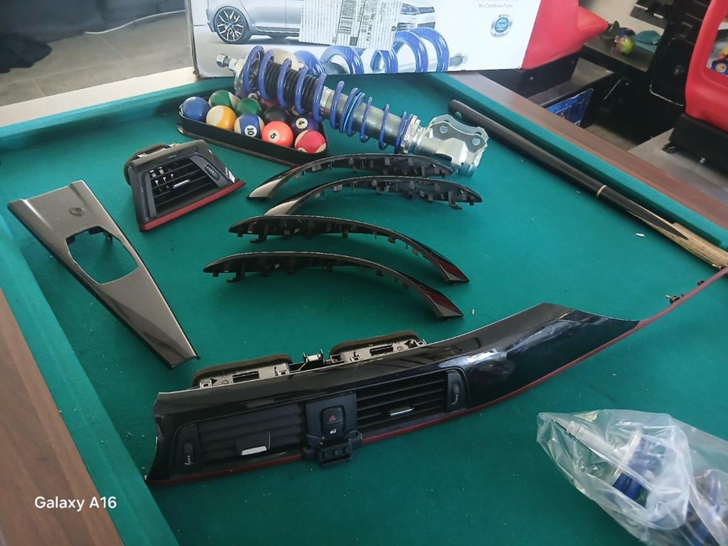 Inzetset M glanzend zwart BMW serie 3 4 F30 F31 F32 F3, Auto-onderdelen, Overige Auto-onderdelen, BMW, Ophalen