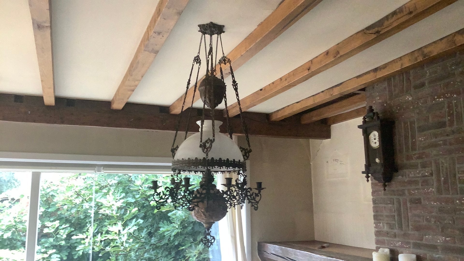 Antiek hangende olielamp, Enlèvement