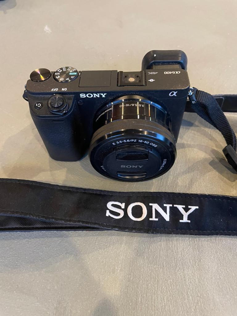 Sony A6400 + Sony E PZ 16-50mm OSS – Nieuwstaat, Audio, Tv en Foto, Ophalen, Zo goed als nieuw, Compact