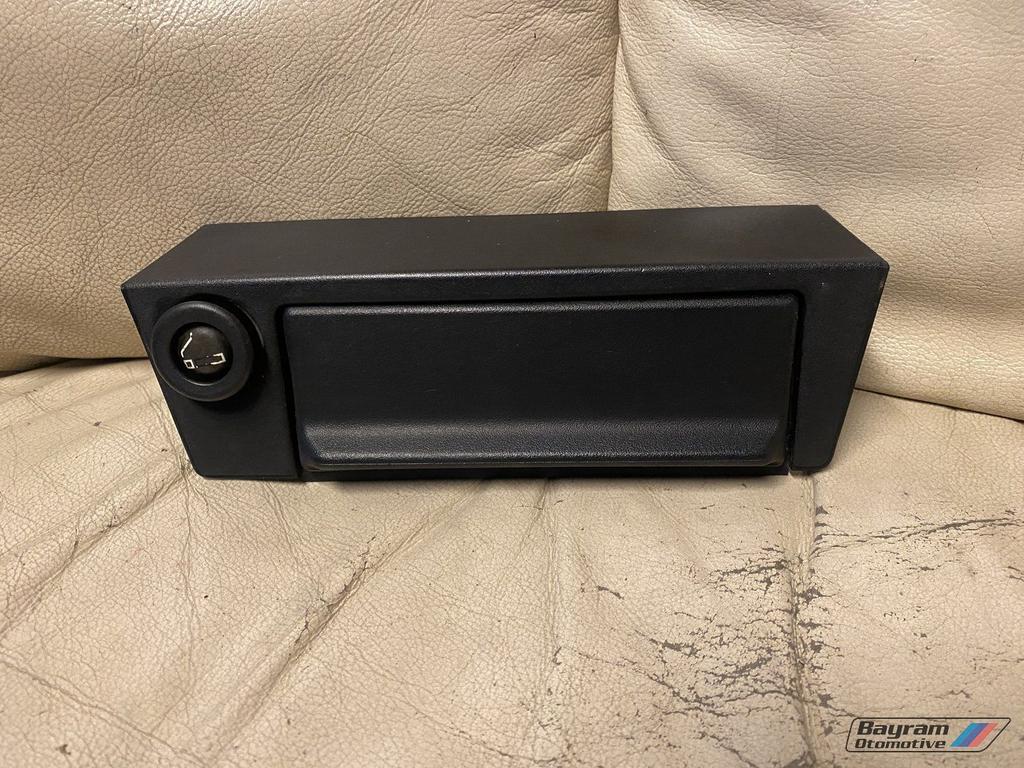 Bmw E28 asbak unit sigarettenaansteker middenconsole 5-serie, -, Utilisé, -, Enlèvement ou Envoi
