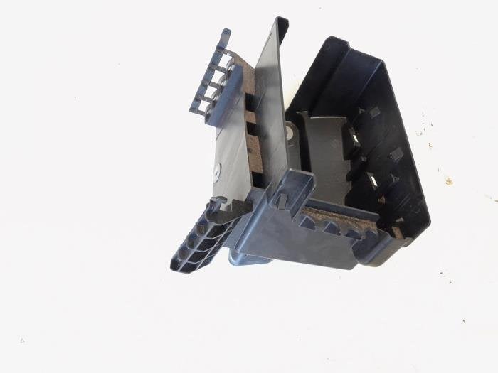 Boîte à fusibles d'un Volkswagen Jetta, Volkswagen, -, 3 mois de garantie, Utilisé