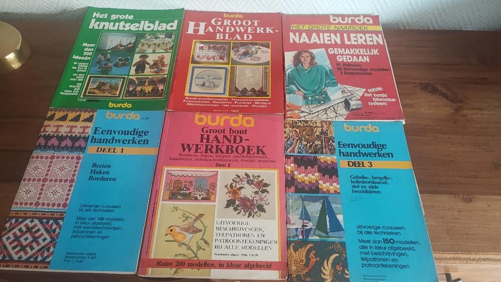 Burda Groot Handwerkblad 6 stuks prijs lot €3, Enlèvement ou Envoi, Utilisé