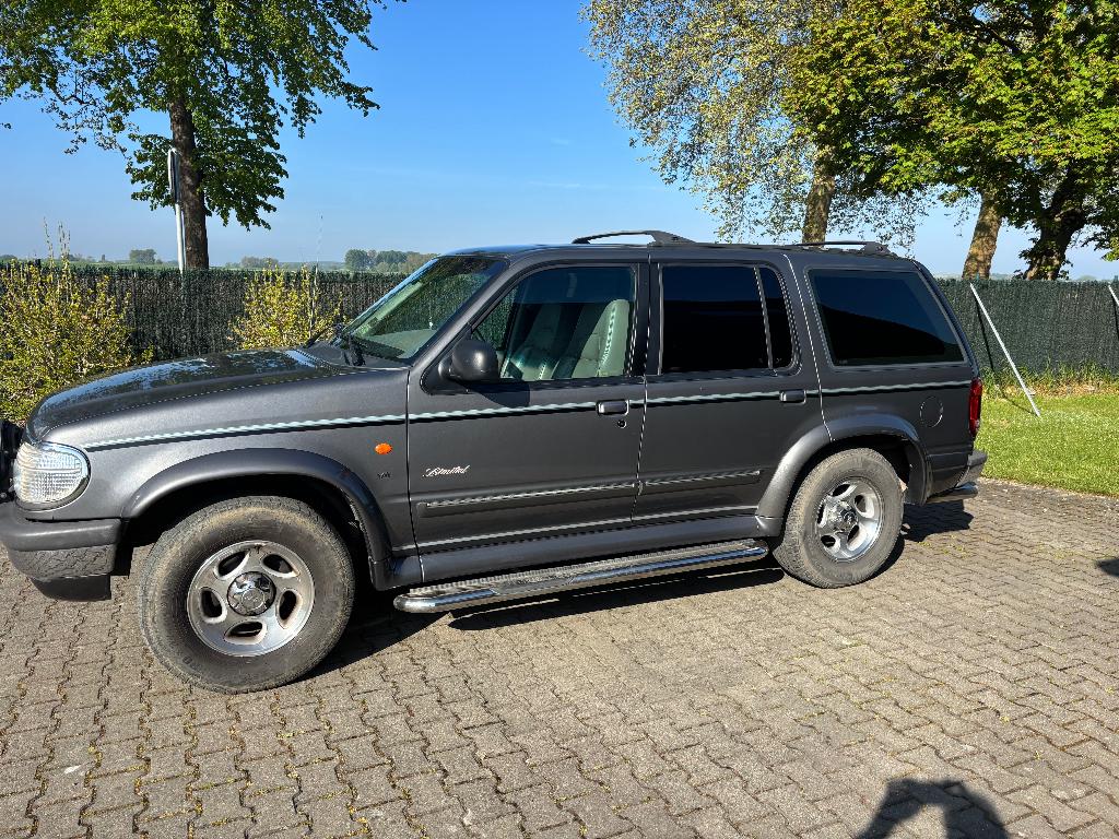 À vendre Ford Explorer 4L V6 SOHC, Autos, Cuir, Achat, Beige, Explorer