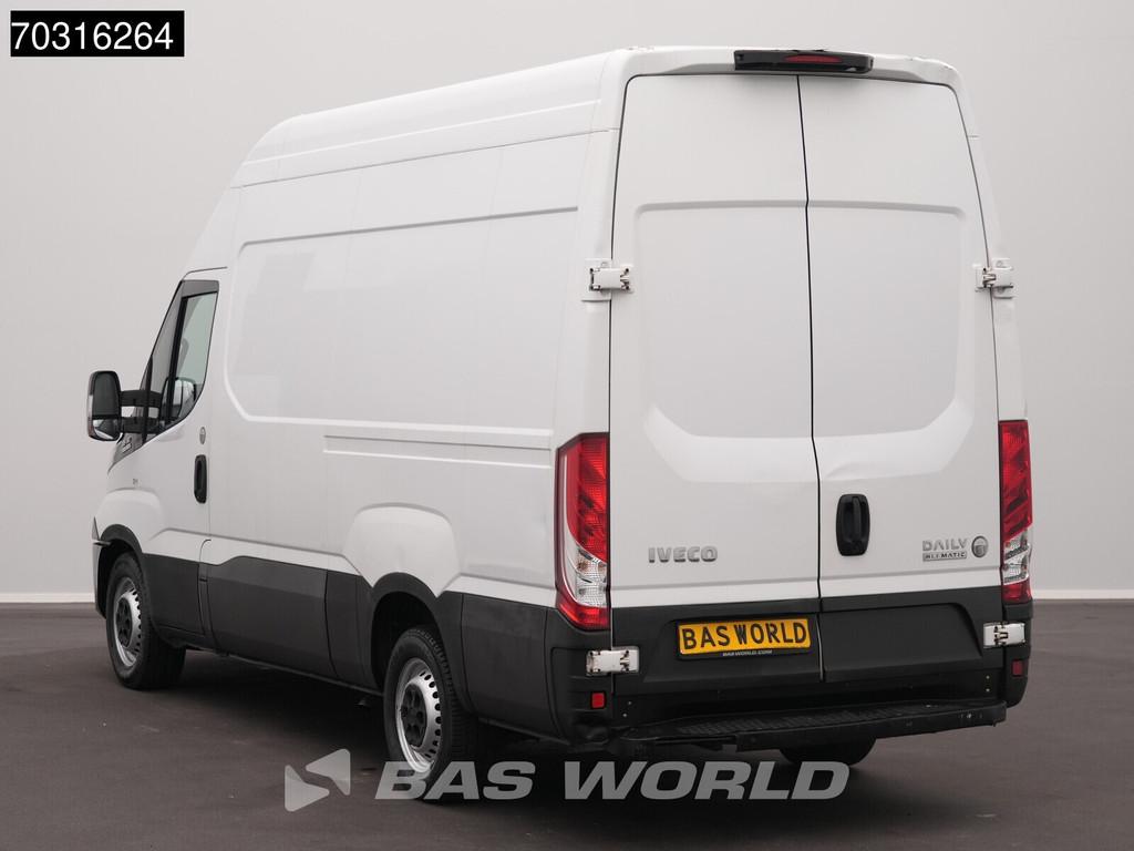 Iveco Daily 35S18 3.0L Automaat Hoog Dak L2H3 180PK Airco Ca, Auto's, Automaat, Stof, Gebruikt, Euro 6