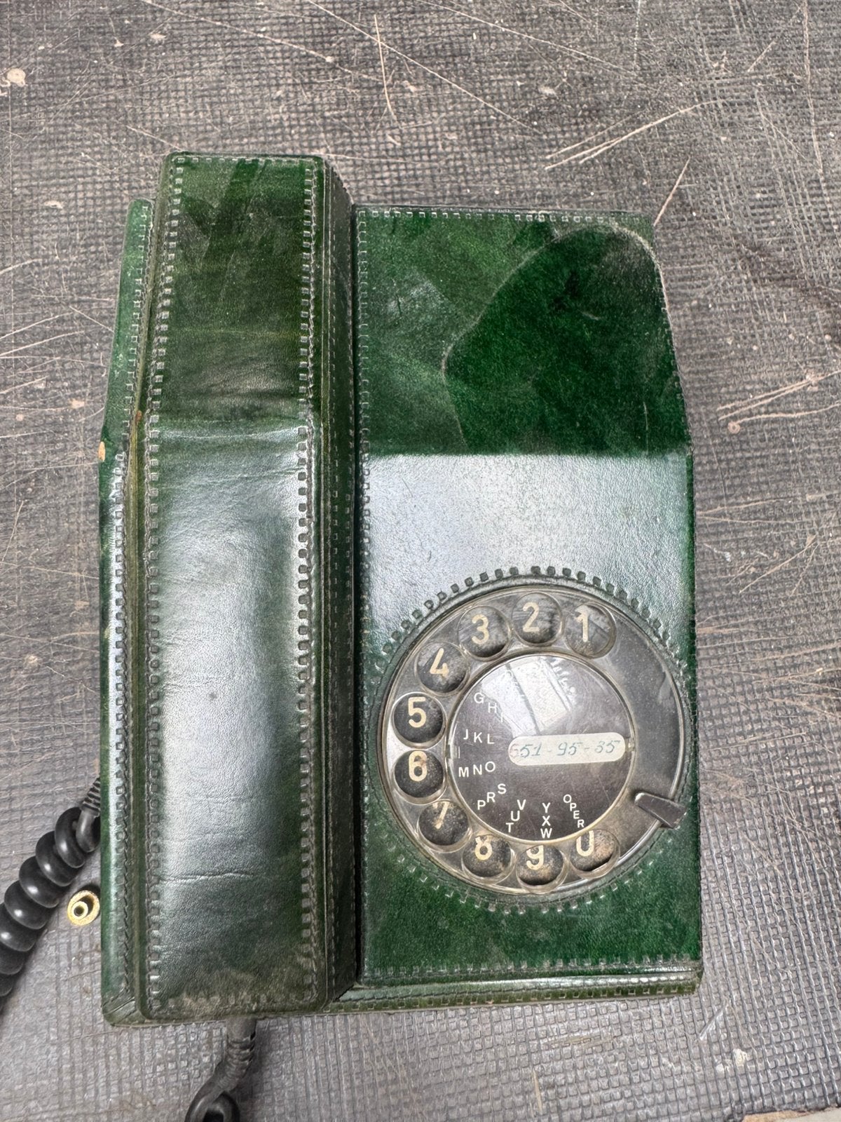 Vintage jaren'80/Vaste telefoon bekleed met leder, TV, Hi-fi & Vidéo, Télévisions vintages, Enlèvement