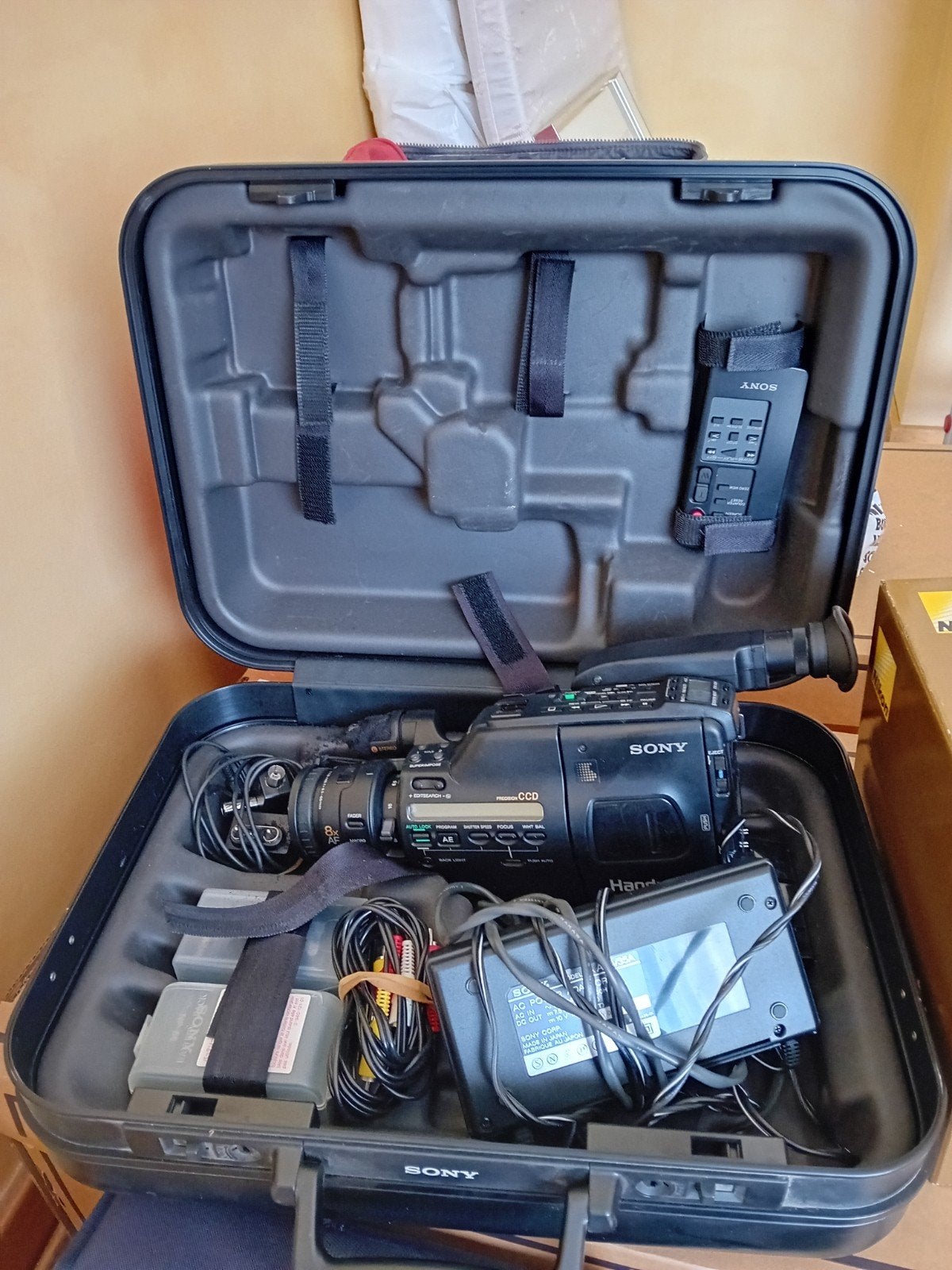 Camcorder van Sony, Audio, Tv en Foto, Ophalen, Zo goed als nieuw, 8 tot 20x, Sony