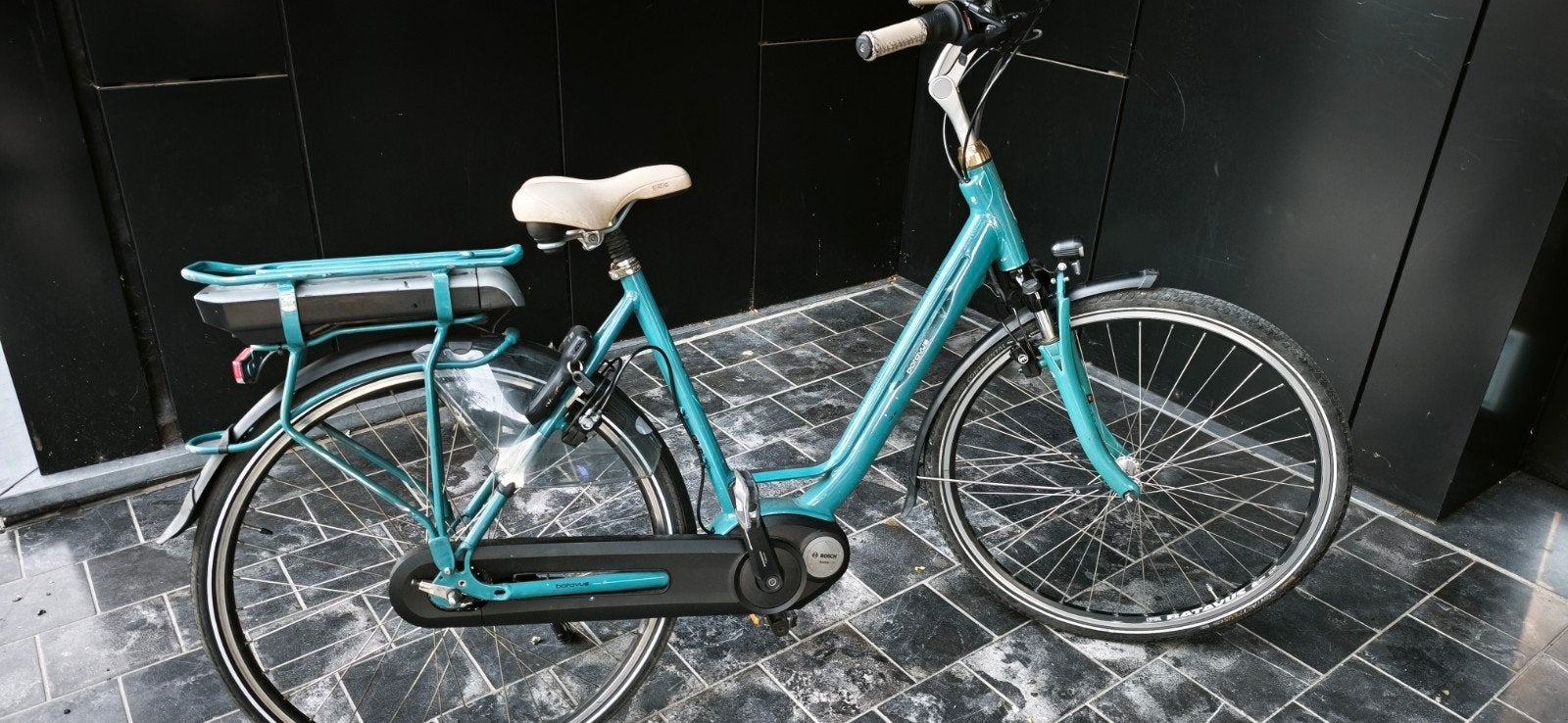 Vélo électrique à moteur central Bosh, Enlèvement