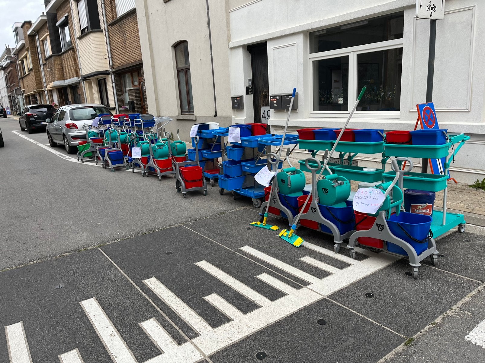 Chariot de nettoyage, Enlèvement